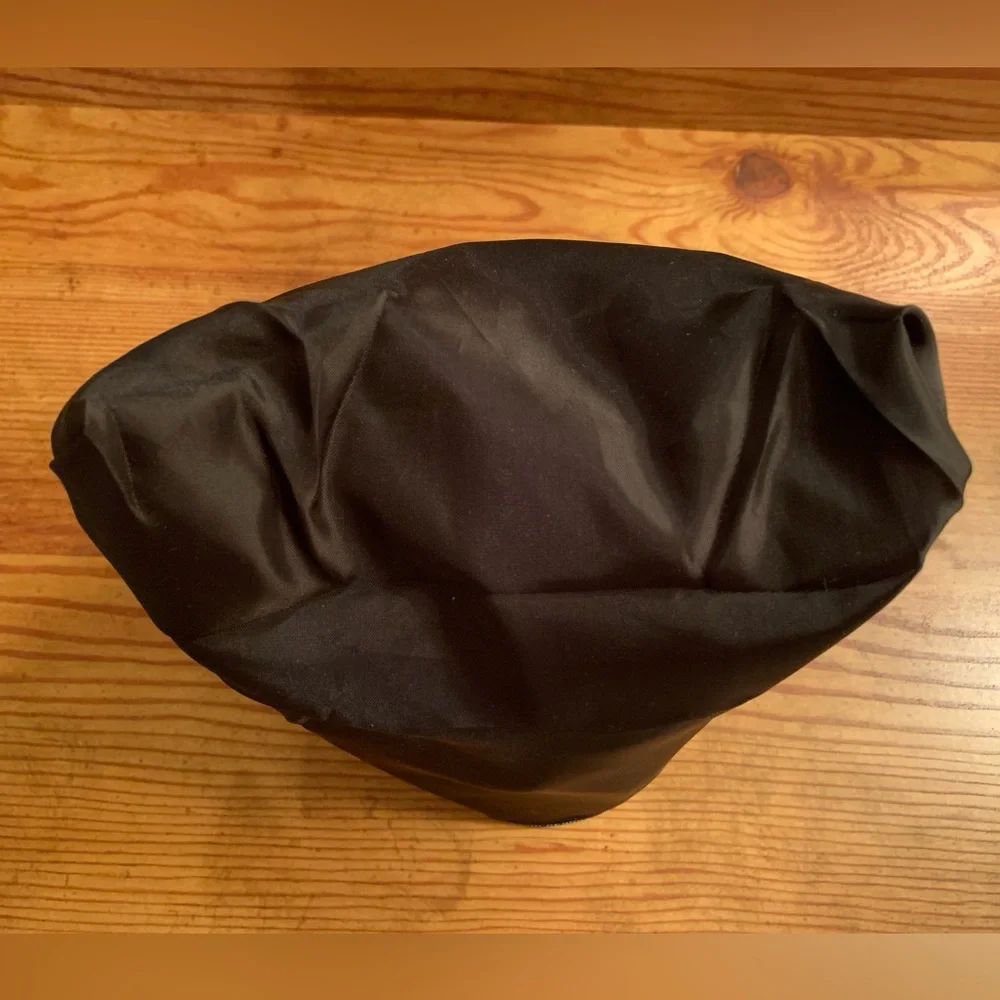 Elizabeth Arden Cosmetic Bag - Picture 7 of 8